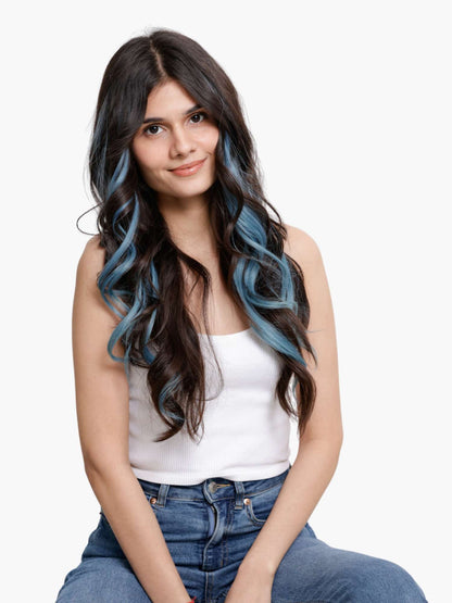 persian-blue-hair--streaks